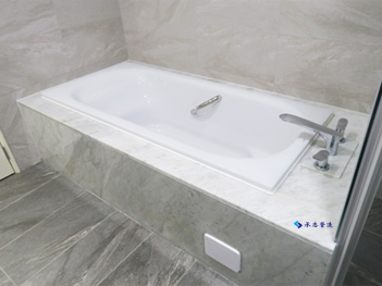 大理石內嵌式浴缸